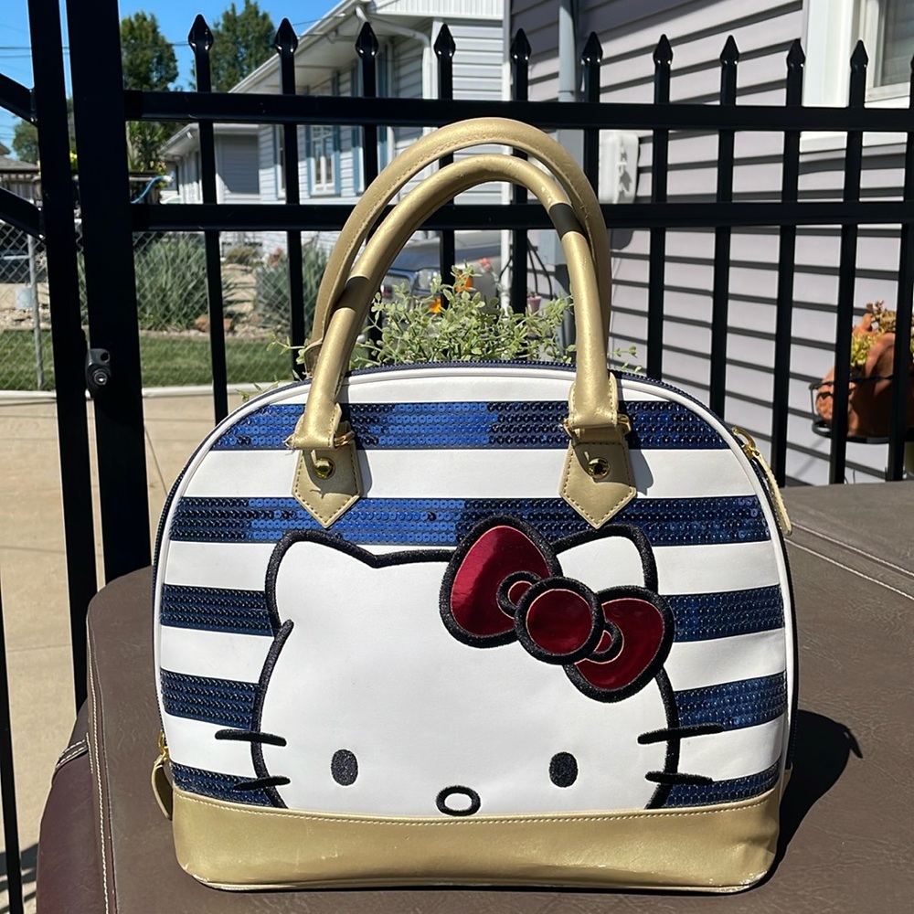 hello kitty handbag